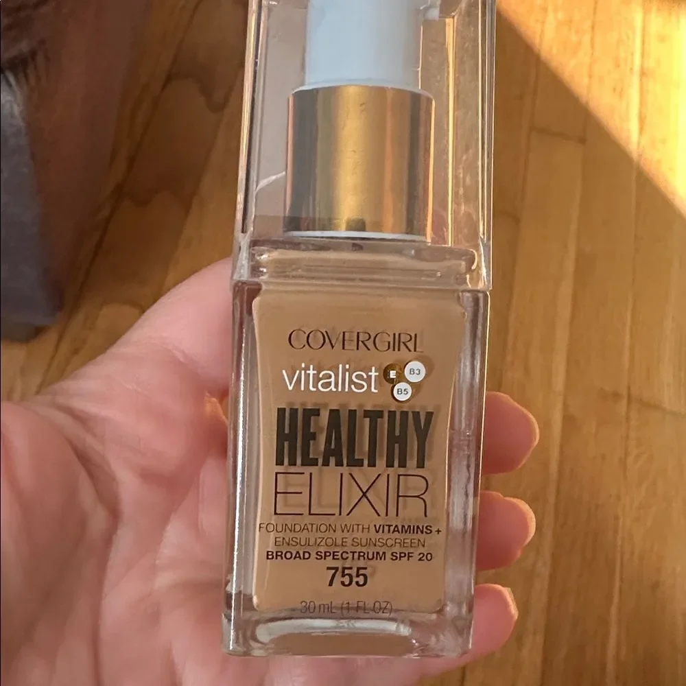 Covergirl Vitalist Foundation Healthy Elixir 755